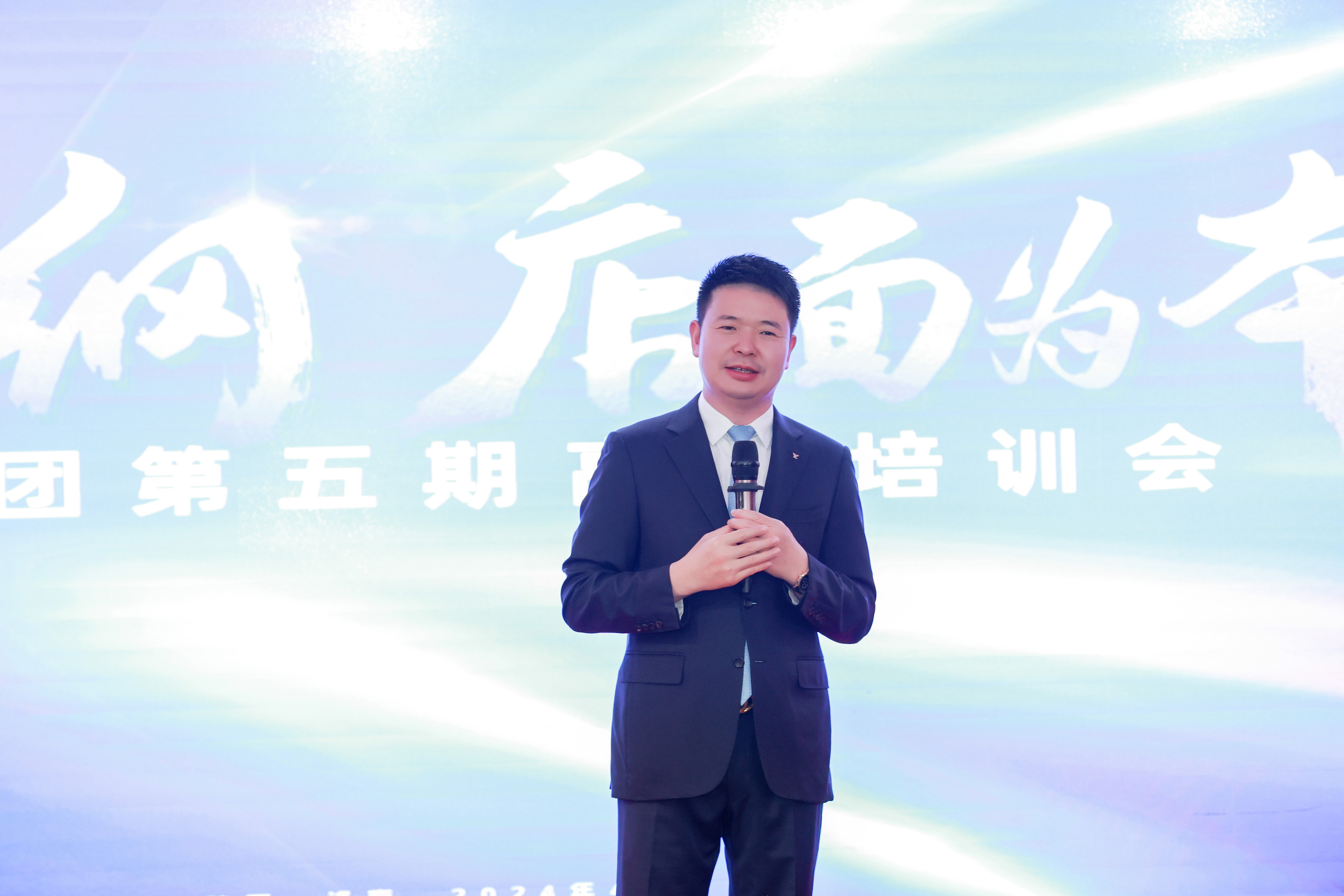 尊龙凯时·(中国)网站-AG旗舰厅